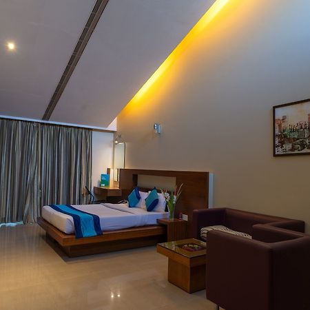 Hotel Mint Koregaon Park Poona Buitenkant foto