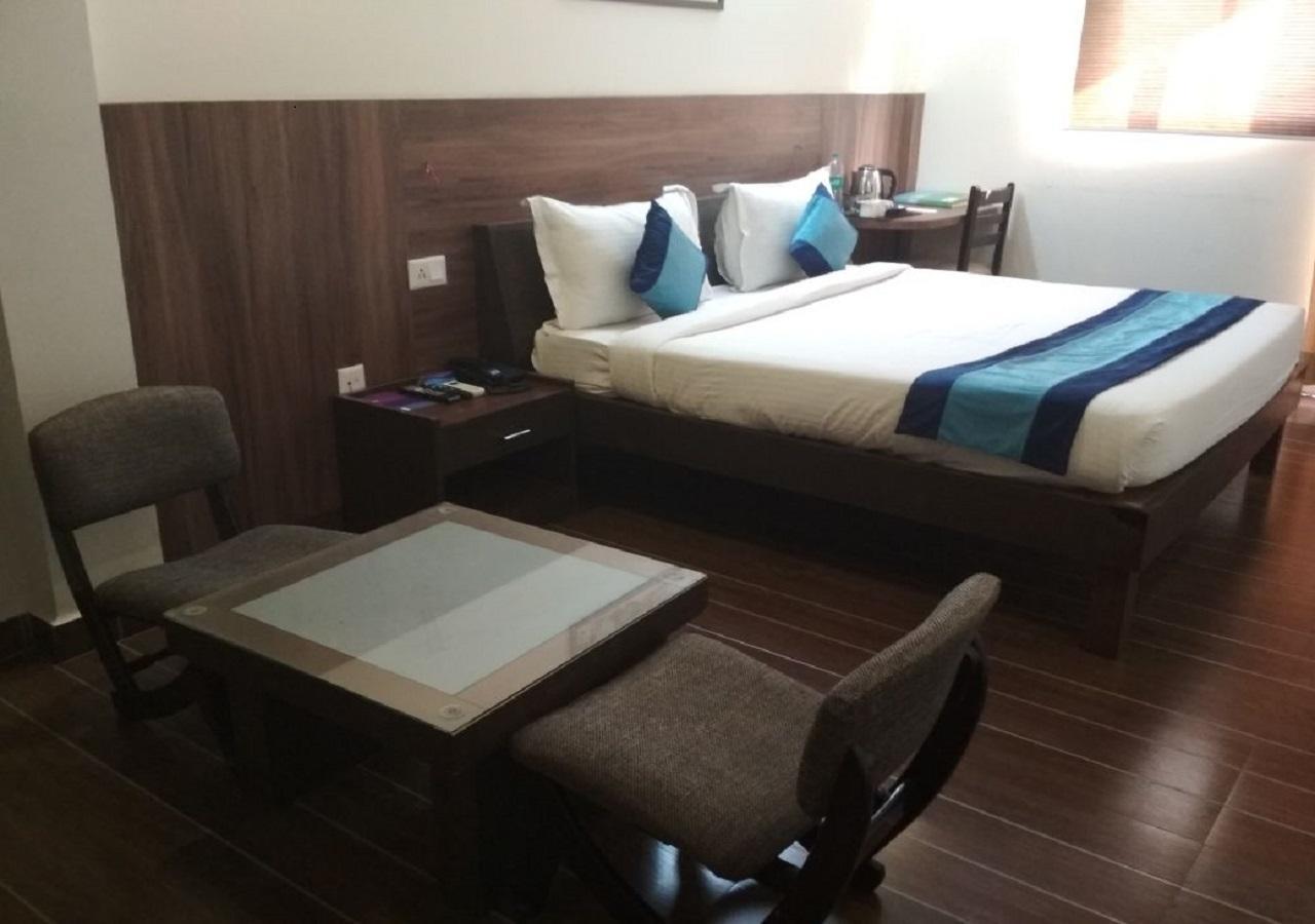 Hotel Mint Koregaon Park Poona Buitenkant foto